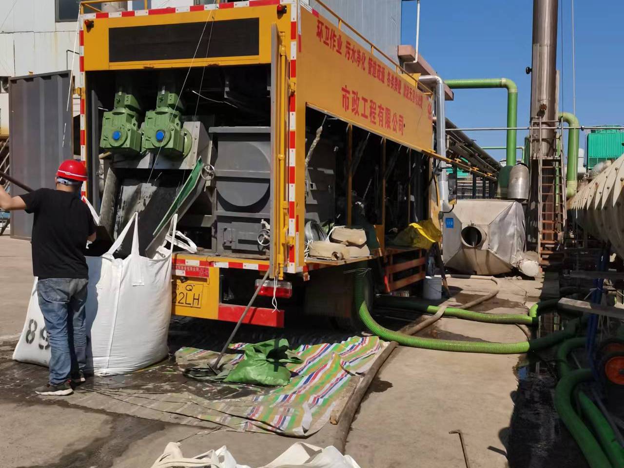 管城回族淤泥压干处理